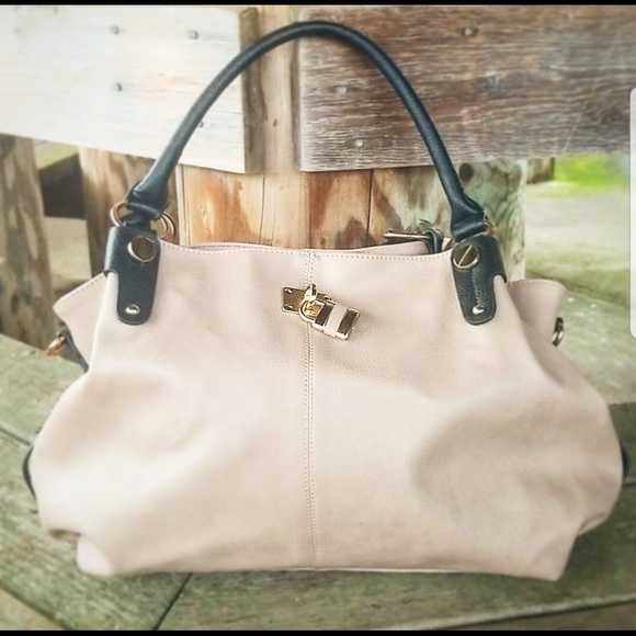 Kathy Ireland Cream Colored Purse!!!👜💛 - Picture 5 of 6